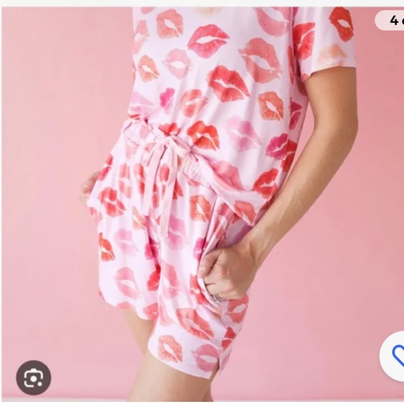 Posh peanut Isabela women’s short sleeve and shorts pajama set size Large NWT - Picture 3 of 4